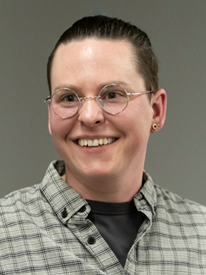 Shannon Fink Headshot
