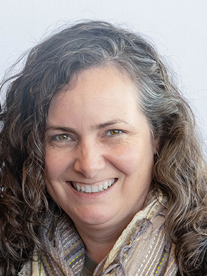 Stefanie Warlick Headshot